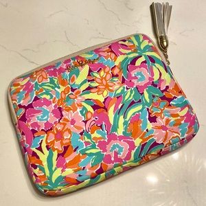 Last chance! Lilly Pulitzer Tablet Case
